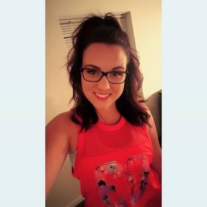 Meet your Posher, Emily